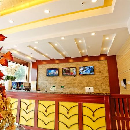 Greentree Inn Zhejiang Taizhou Tiantai Bus Station Express Hotel Esterno foto