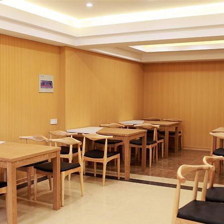 Greentree Inn Zhejiang Taizhou Tiantai Bus Station Express Hotel Esterno foto